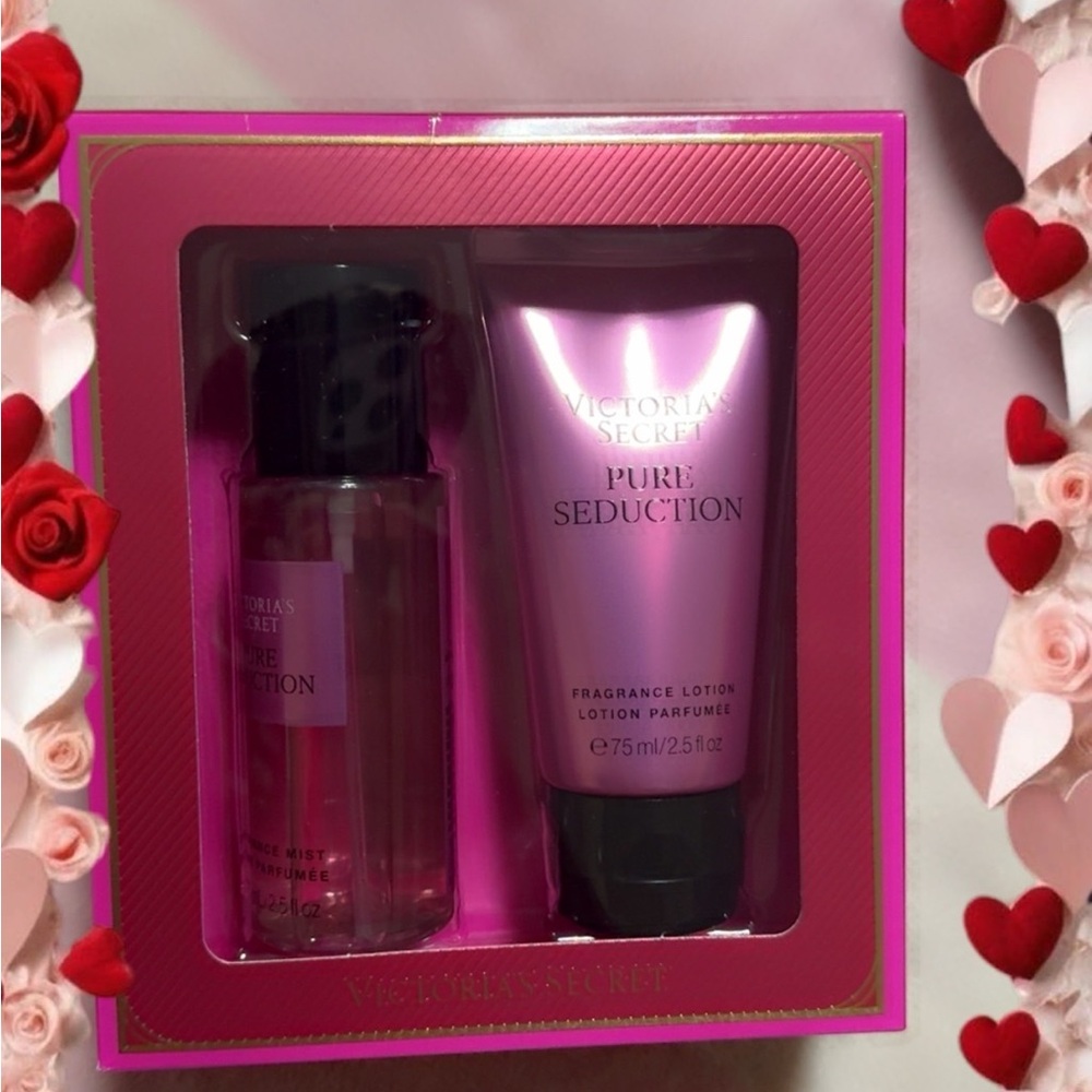 Victoria's Secret Pure Seduction Set in Pink